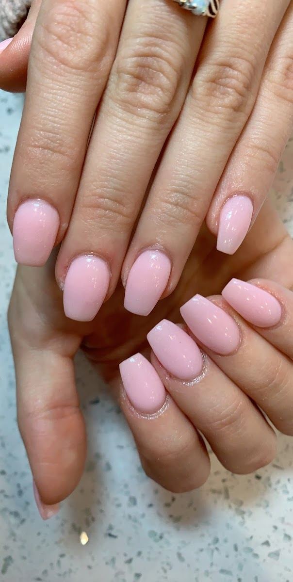 Soft pink matte coffin nails