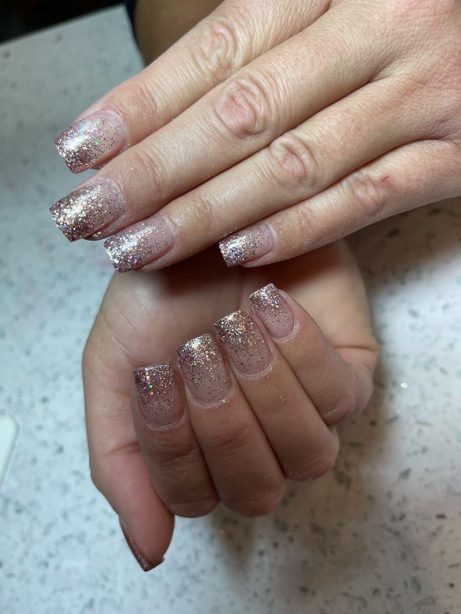 Rose gold glitter fade nails