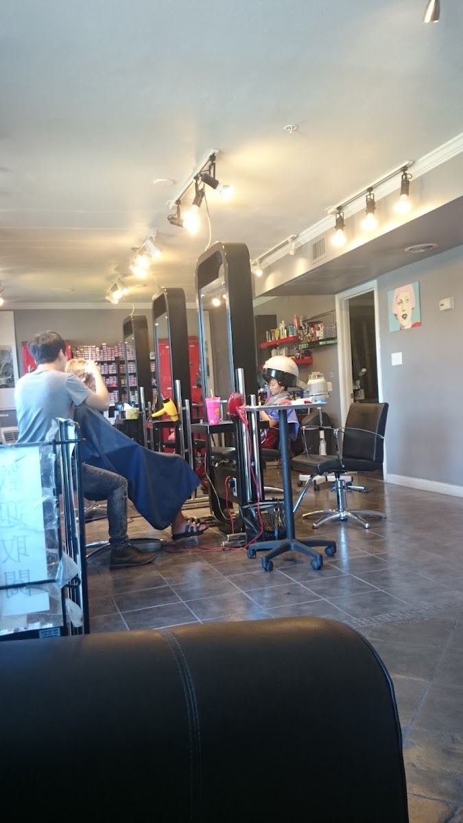 Inside Win Salon: styling stations under track lighting